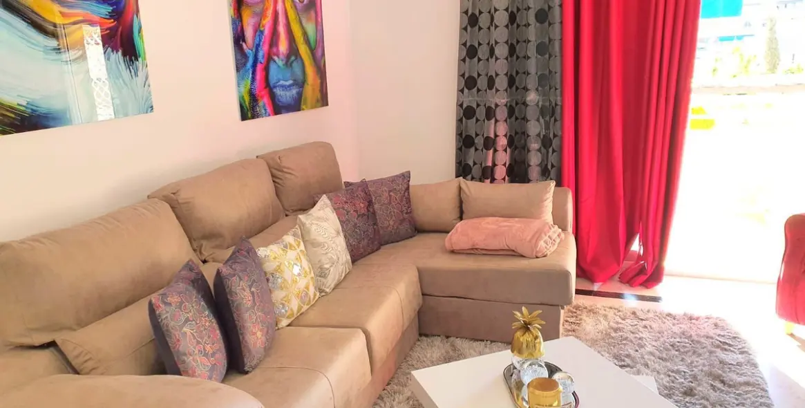 Sale of middle floor apartment in Puerto Banús 4