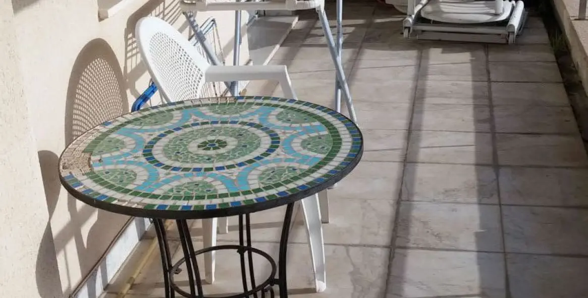 Sale of middle floor apartment in Puerto Banús 14