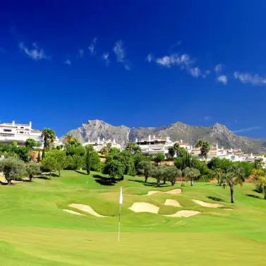 Продажа апартаментов на среднем этаже в Sierra Blanca