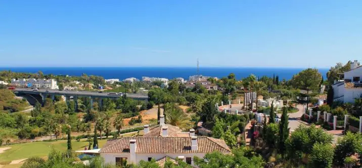 Продажа апартаментов на среднем этаже в Sierra Blanca 2