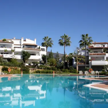 Продажа апартаментов на среднем этаже в Sierra Blanca