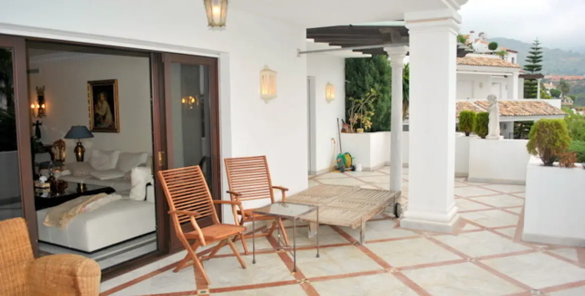 Продажа апартаментов на среднем этаже в Sierra Blanca 15