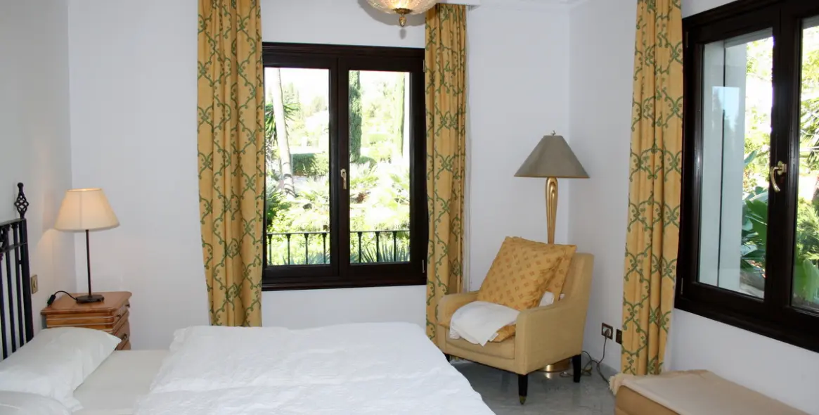 Продажа апартаментов на среднем этаже в Sierra Blanca 19