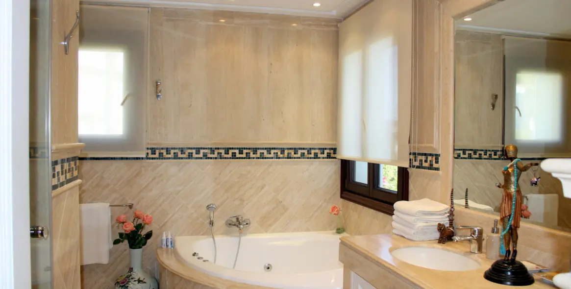 Продажа апартаментов на среднем этаже в Sierra Blanca 21