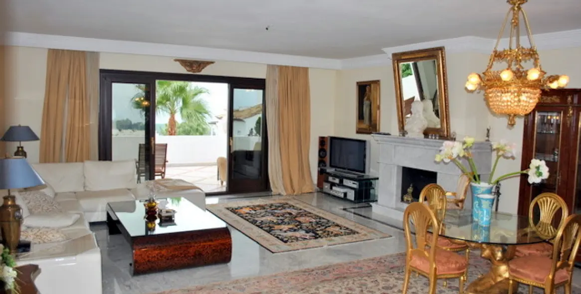 Продажа апартаментов на среднем этаже в Sierra Blanca 23