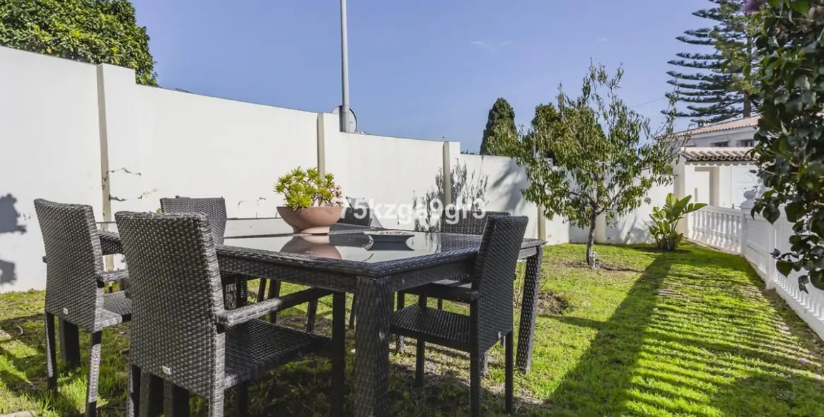 Sale of detached villa in Benalmadena Costa 14