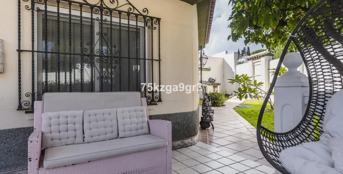 Sale of detached villa in Benalmadena Costa 22
