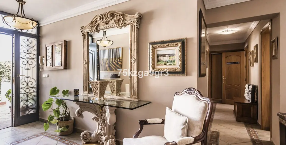 Sale of detached villa in Benalmadena Costa 25