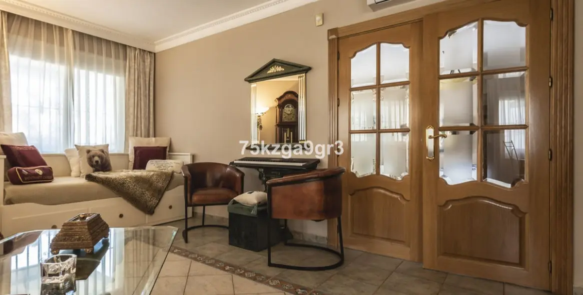 Sale of detached villa in Benalmadena Costa 30