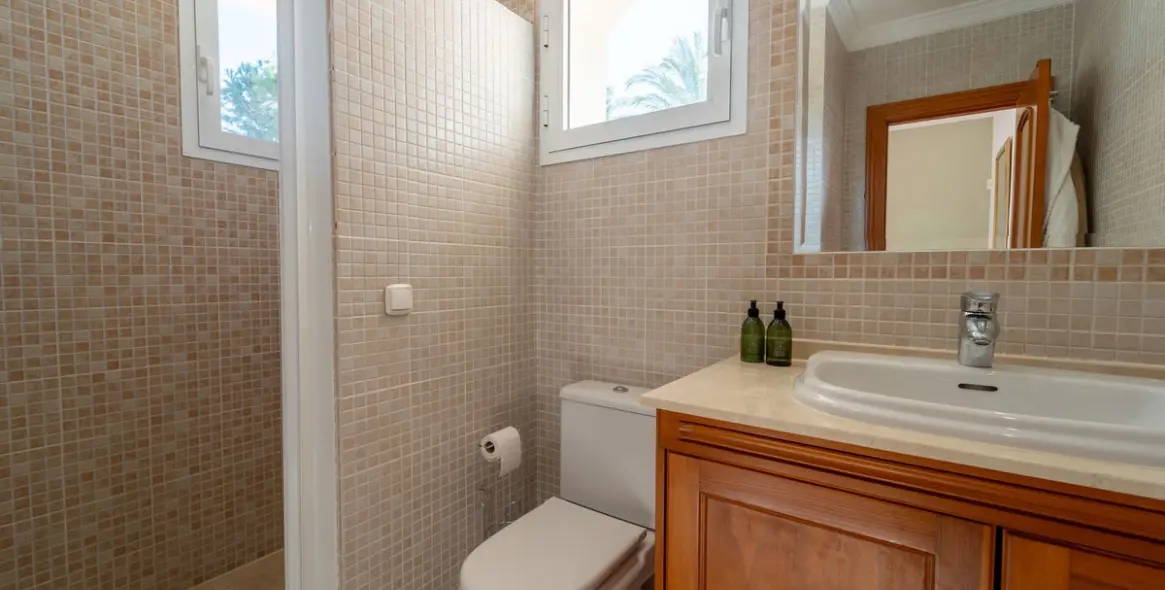 Sale of detached villa in Valtocado 58