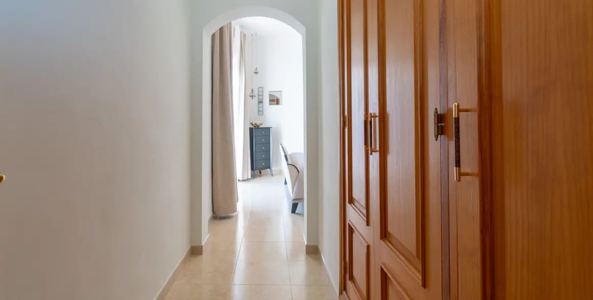Sale of detached villa in Valtocado 59