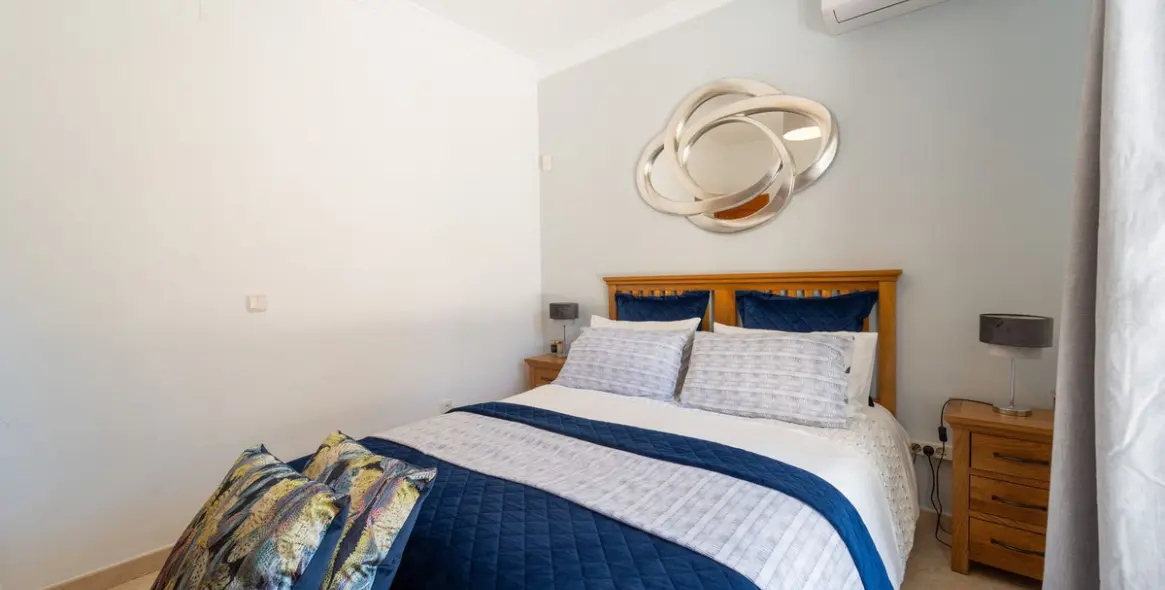 Sale of detached villa in Valtocado 67