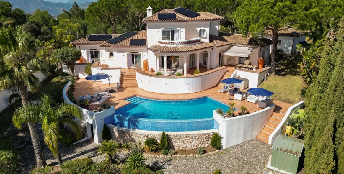 Sale of detached villa in Valtocado 71