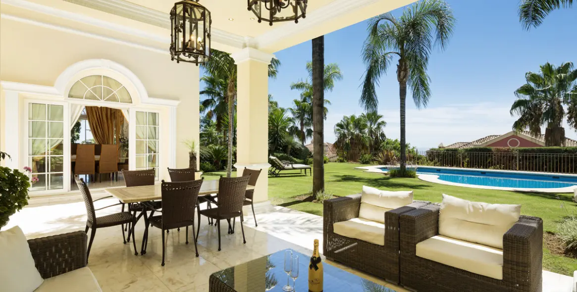 Venta de villa independiente en Sierra Blanca 2