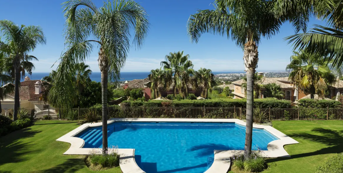 Venta de villa independiente en Sierra Blanca 3