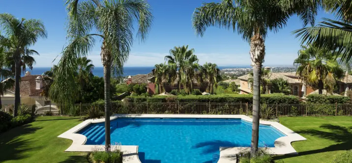 Venta de villa independiente en Sierra Blanca 2