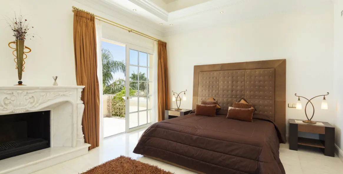 Venta de villa independiente en Sierra Blanca 12