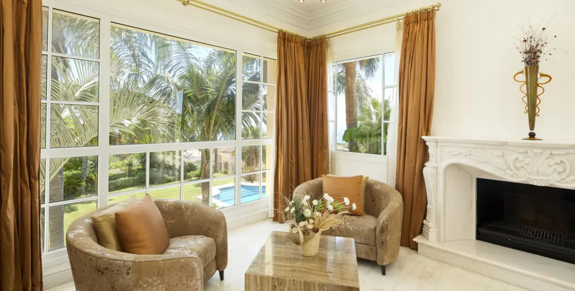 Venta de villa independiente en Sierra Blanca 13