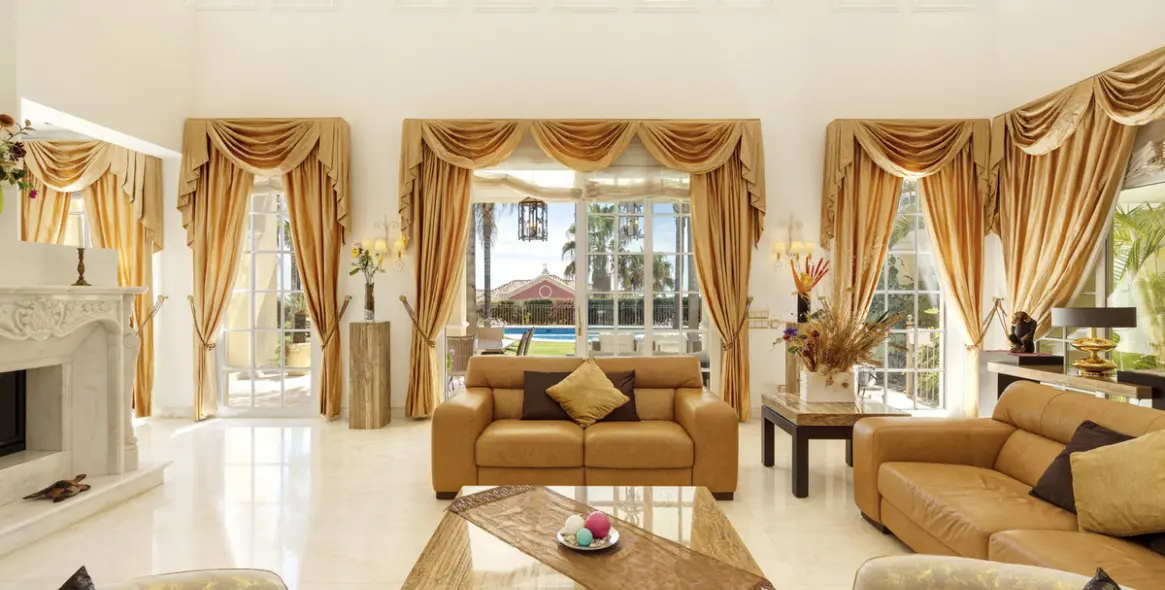 Venta de villa independiente en Sierra Blanca 16