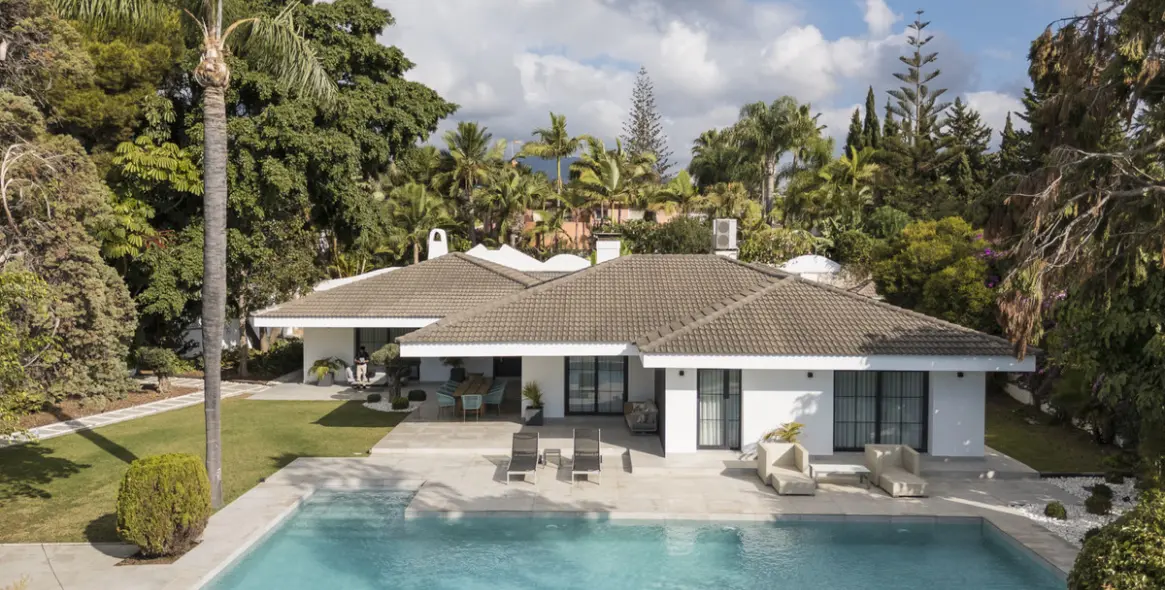 Venta de villa independiente en Marbella 1