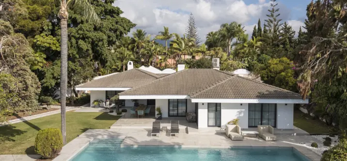 Venta de villa independiente en Marbella 0