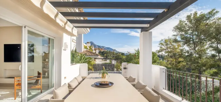 Venta de ático en La Quinta 0