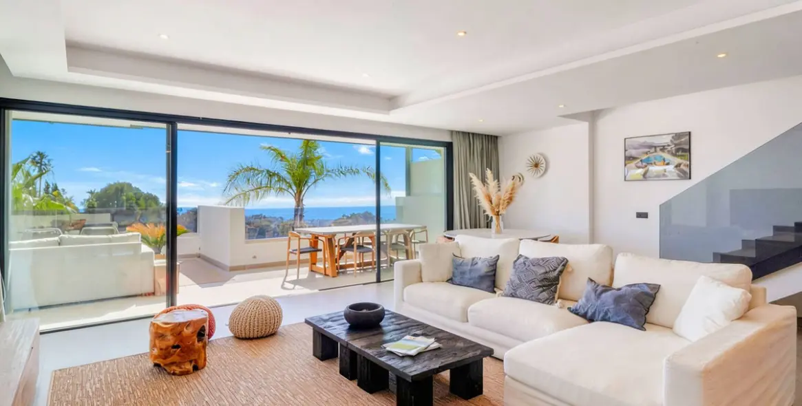 Venta de ático en Estepona 1