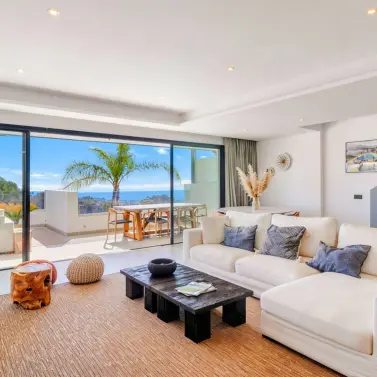 Venta de ático en Estepona