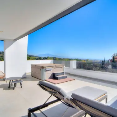 Venta de ático en Estepona