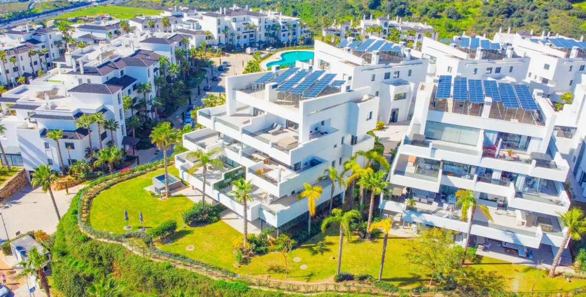Sale of penthouse in Estepona 37