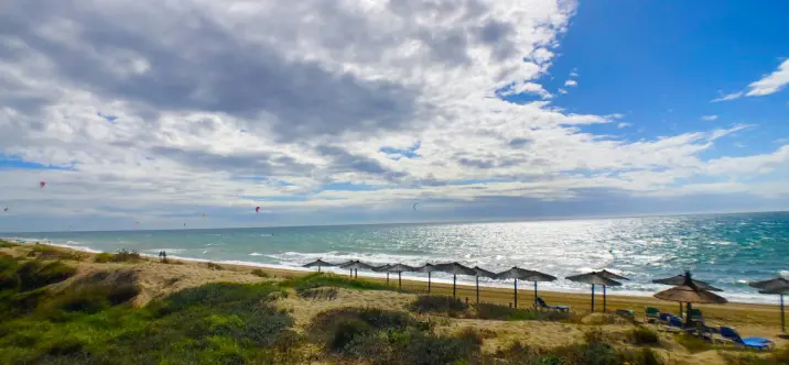 Долгосрочная аренда апартаментов на среднем этаже в Los Monteros 3