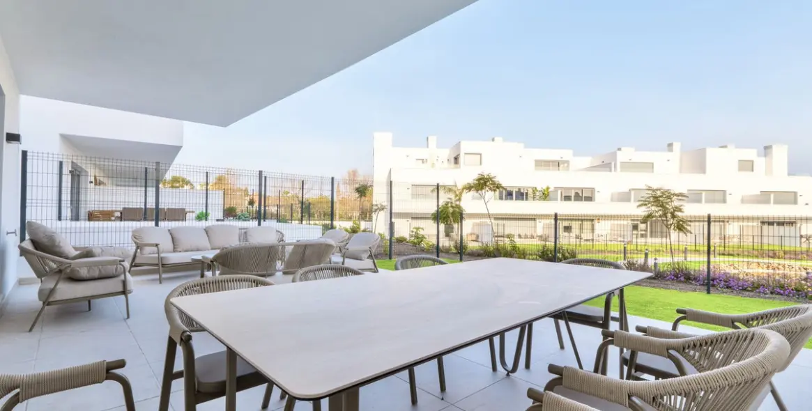 Alquiler a corto plazo de apartamento en planta baja en Cancelada 28