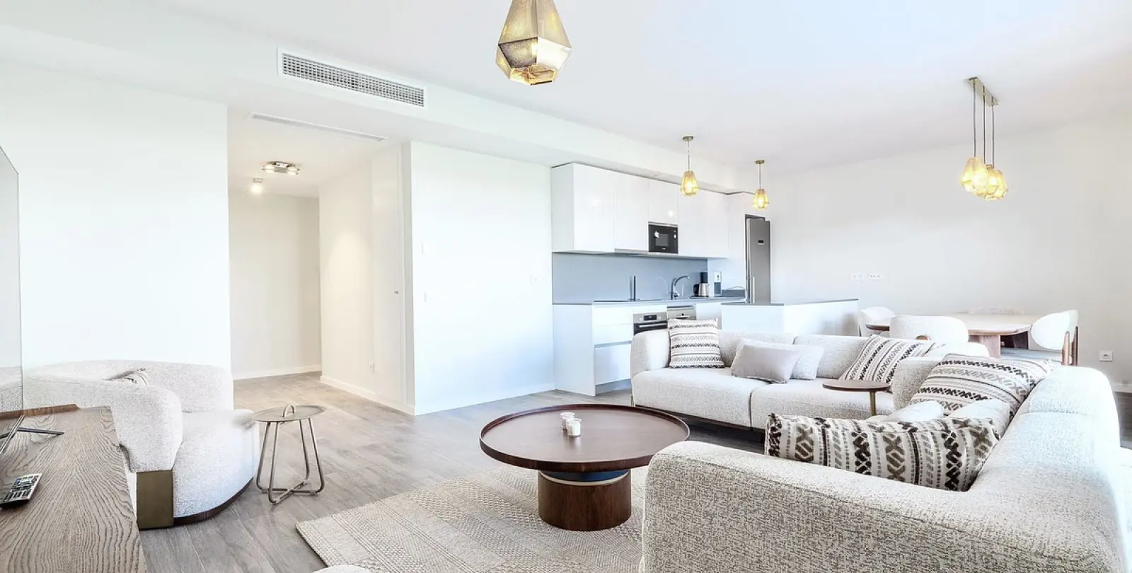 Alquiler a largo plazo de apartamento en planta baja en Cancelada 3
