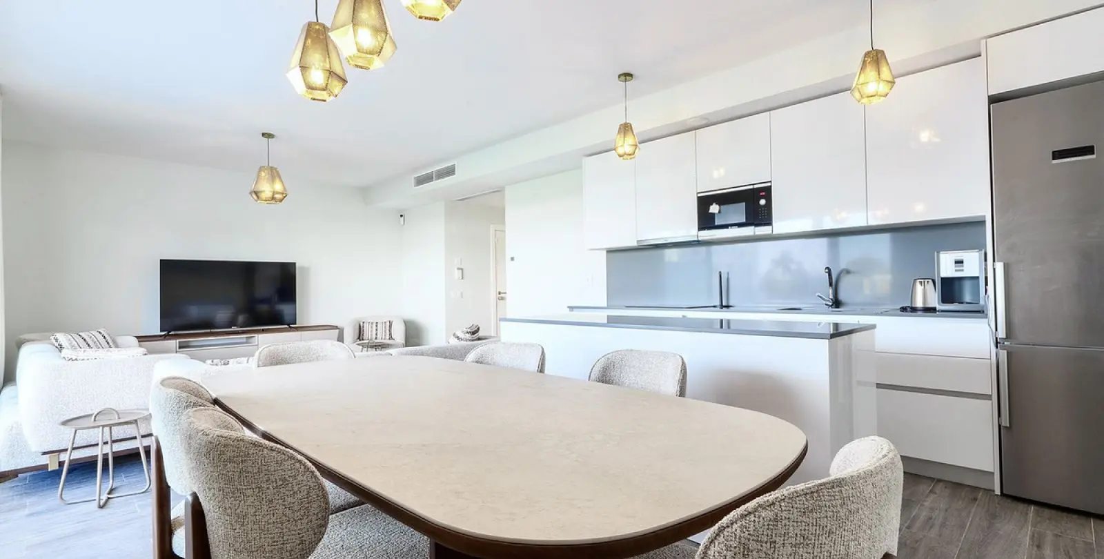 Alquiler a largo plazo de apartamento en planta baja en Cancelada 4