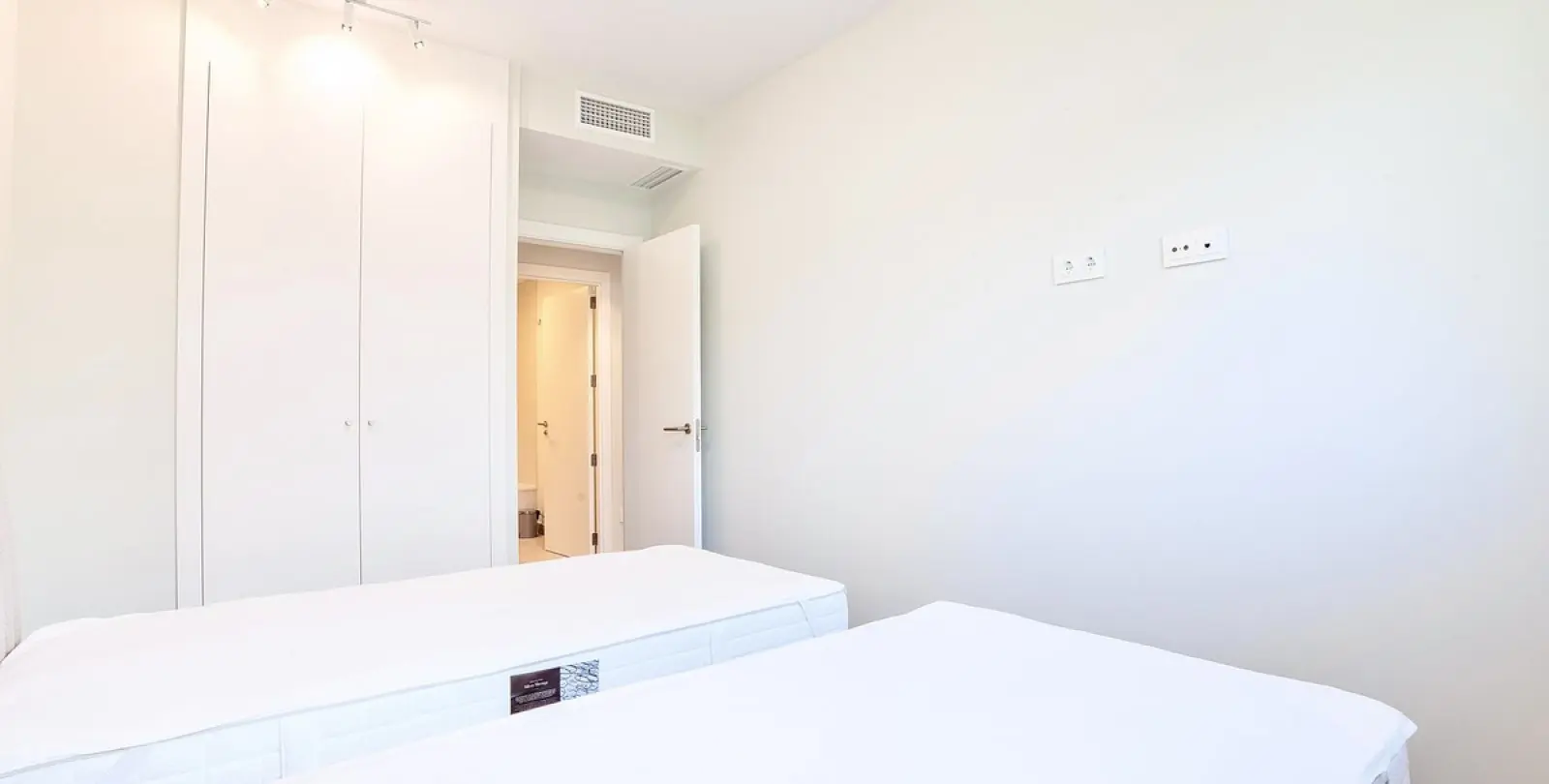 Alquiler a largo plazo de apartamento en planta baja en Cancelada 11
