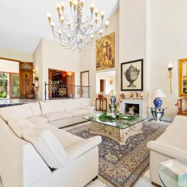 Venta de villa independiente en Estepona