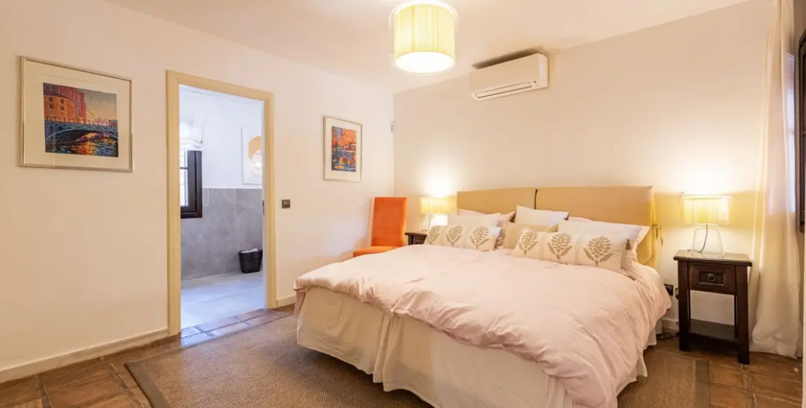 Продажа  отдельно стоящей виллы в El Paraiso 27