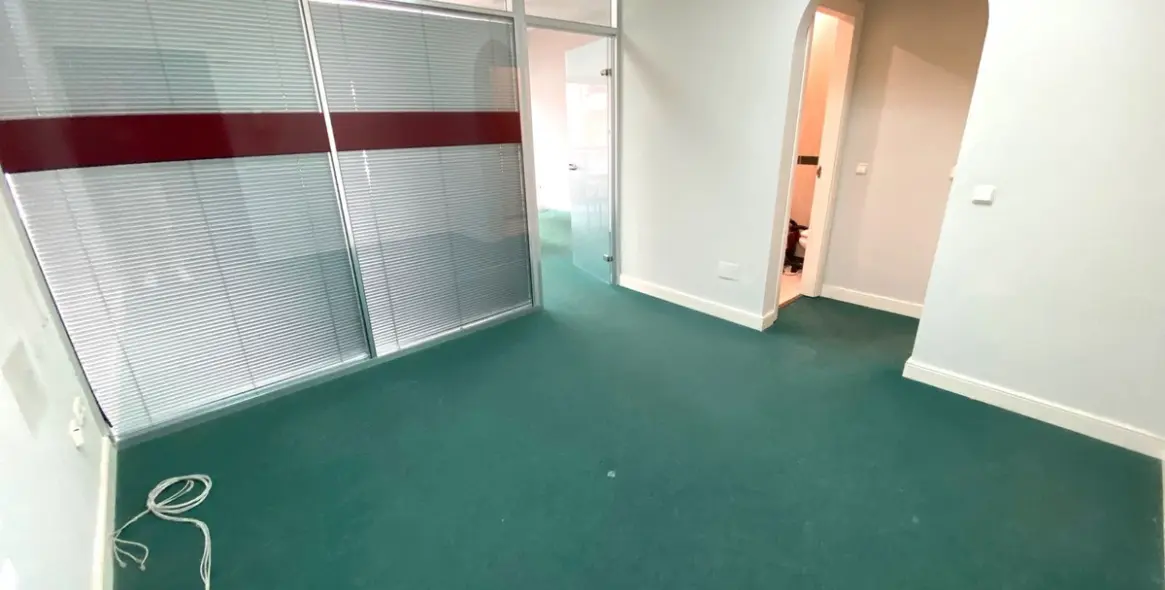 Long-term rent of office in Marbella 9