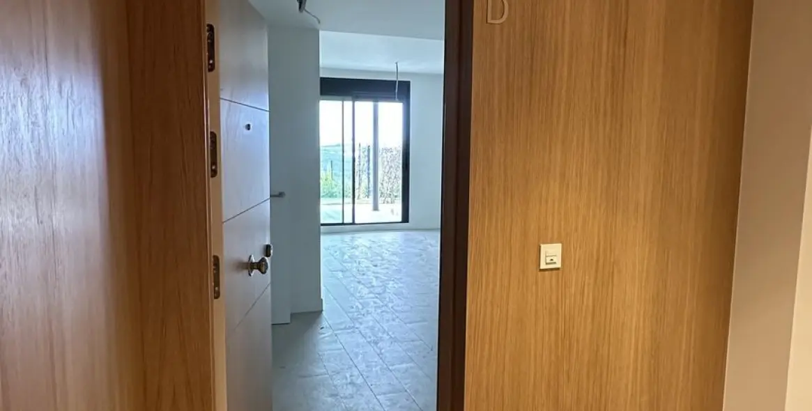 Venta de apartamento en planta baja en Casares 2