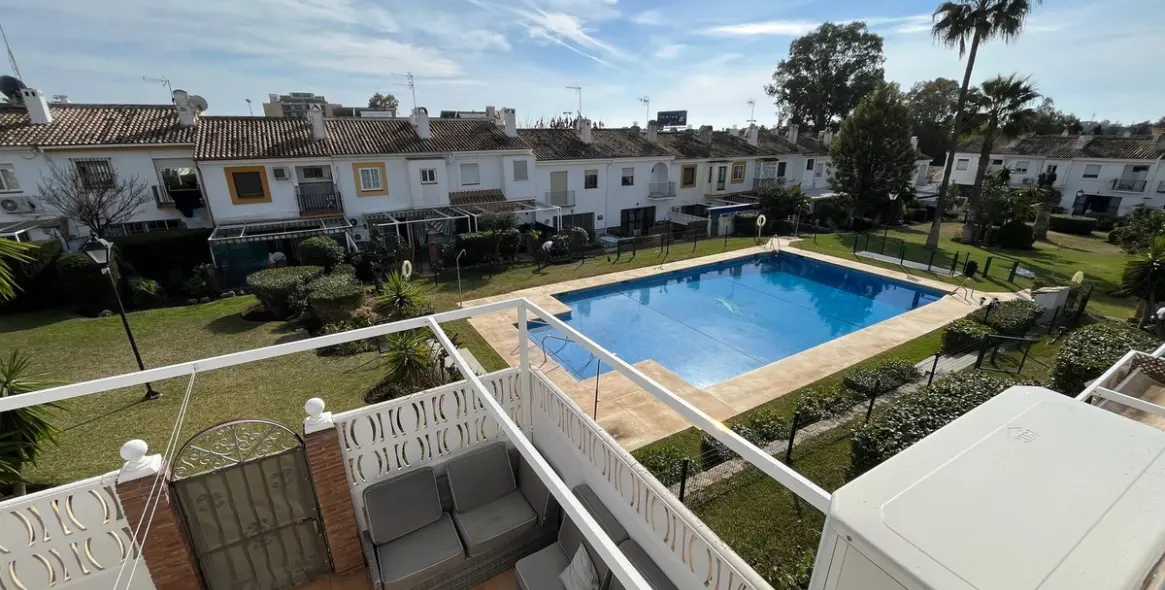 Долгосрочная аренда таунхауса в Estepona 14