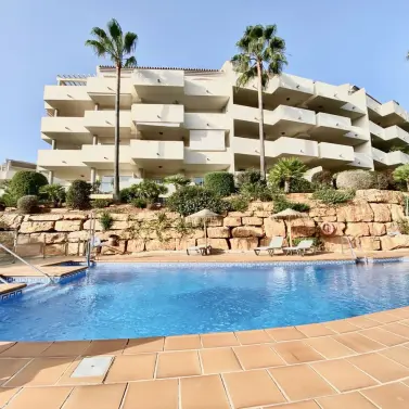 Long-term rent of ground floor apartment in Elviria