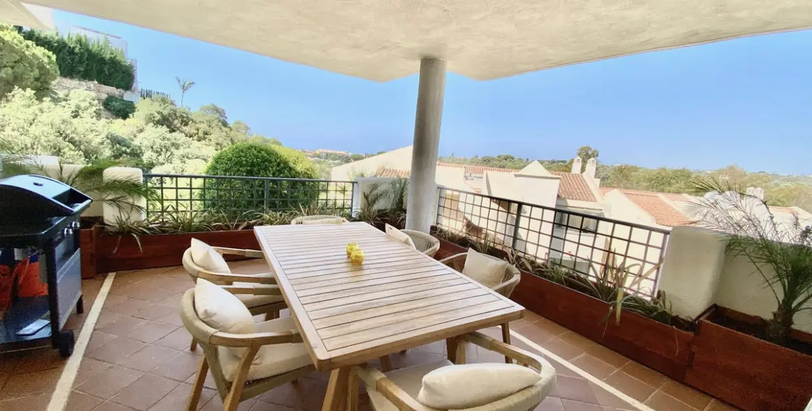 Long-term rent of ground floor apartment in Elviria 3