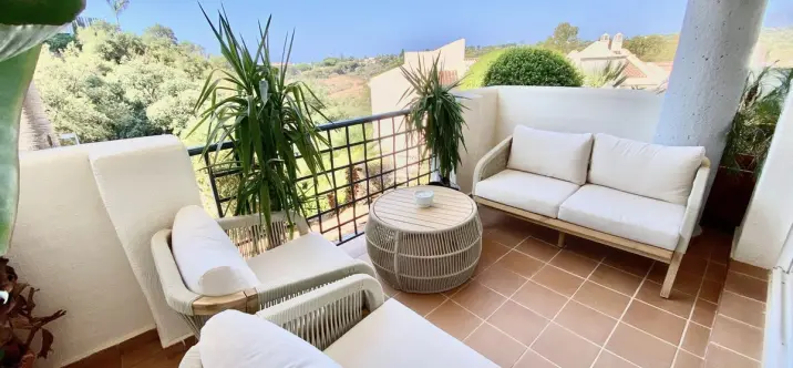 Long-term rent of ground floor apartment in Elviria 4