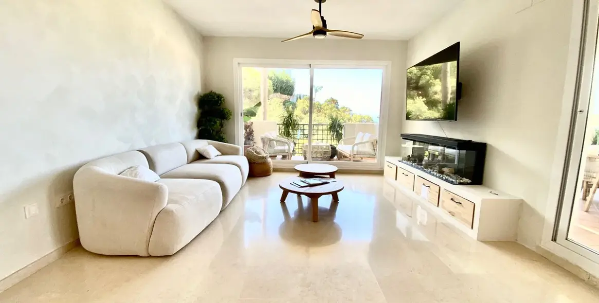 Long-term rent of ground floor apartment in Elviria 6