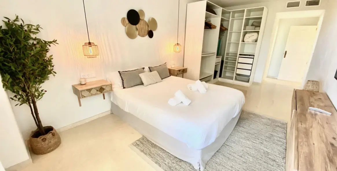 Long-term rent of ground floor apartment in Elviria 18