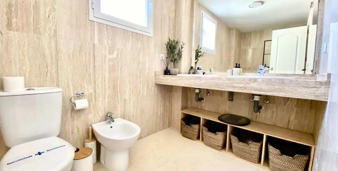 Long-term rent of ground floor apartment in Elviria 20