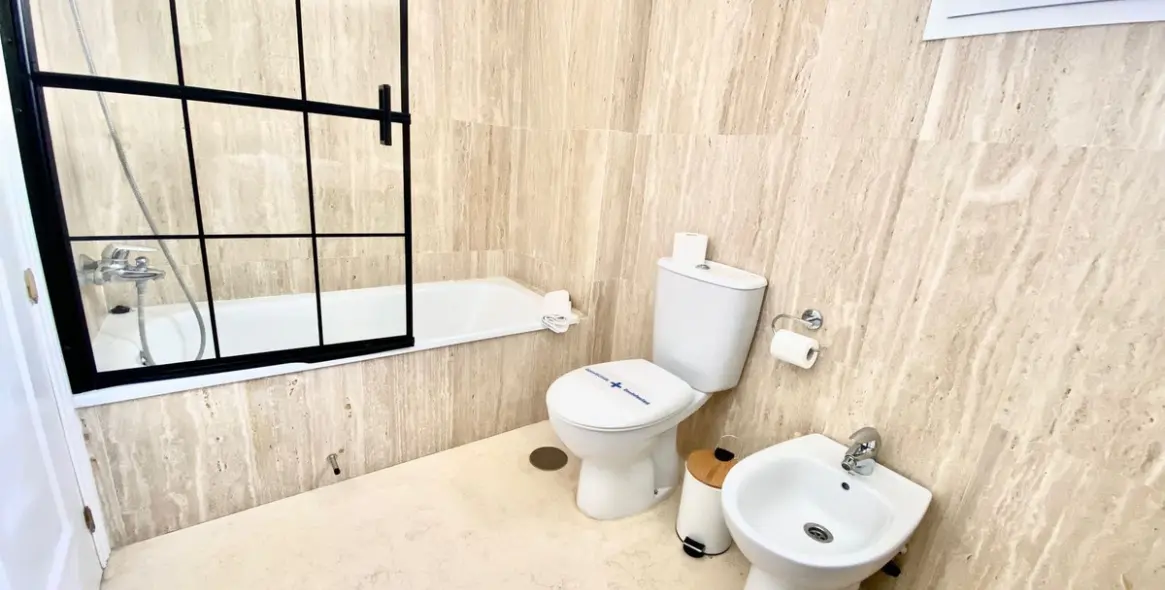 Long-term rent of ground floor apartment in Elviria 21