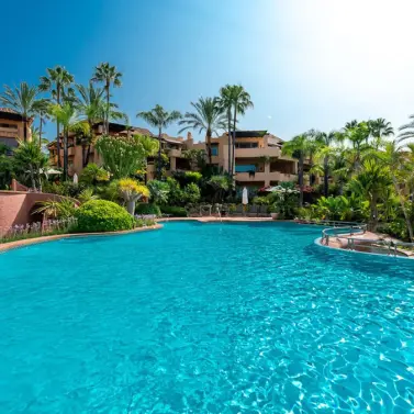 Long-term rent of penthouse in Sierra Blanca