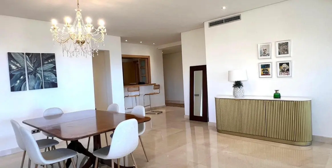 Long-term rent of penthouse in Sierra Blanca 6