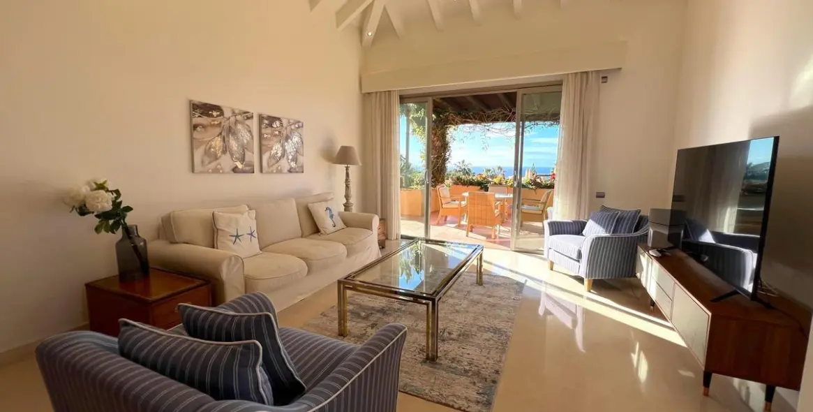 Long-term rent of penthouse in Sierra Blanca 8